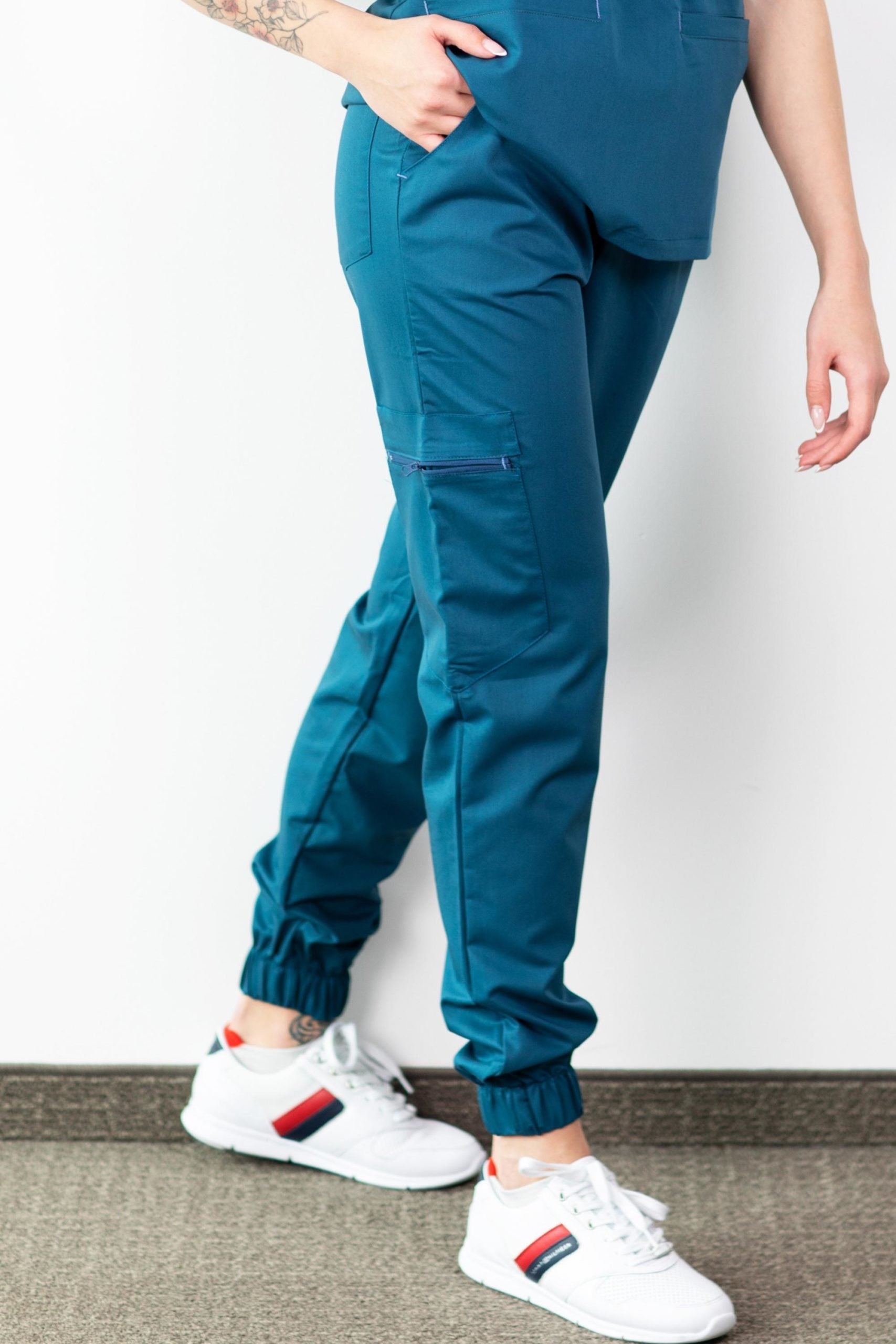 Slimfit – Pantalon médical – Femme - Bleu turquoise / XS