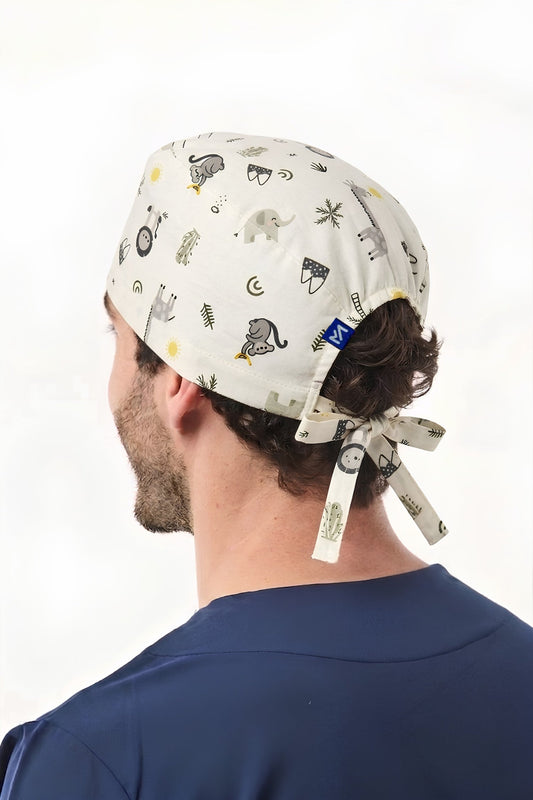 Calot médical blanc cassé à motifs forêt - Cheveux courts
