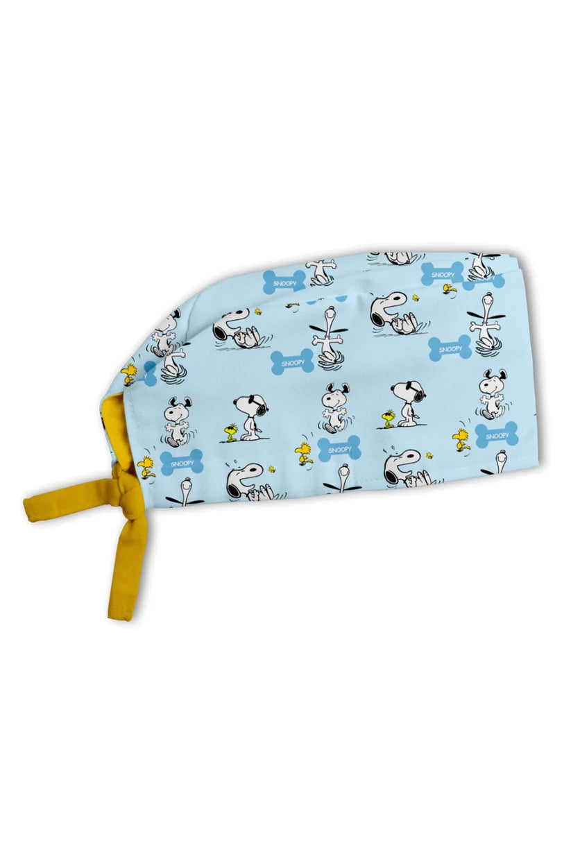 Calot médical Aelin bleu imprimé Snoopy avec motifs uniques de chien et oiseau